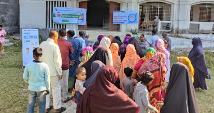 বগুড়ার শাজাহানপুরে শতাধিক মানুষকে বিনামূল্যে চিকিৎসা সেবা প্রদান